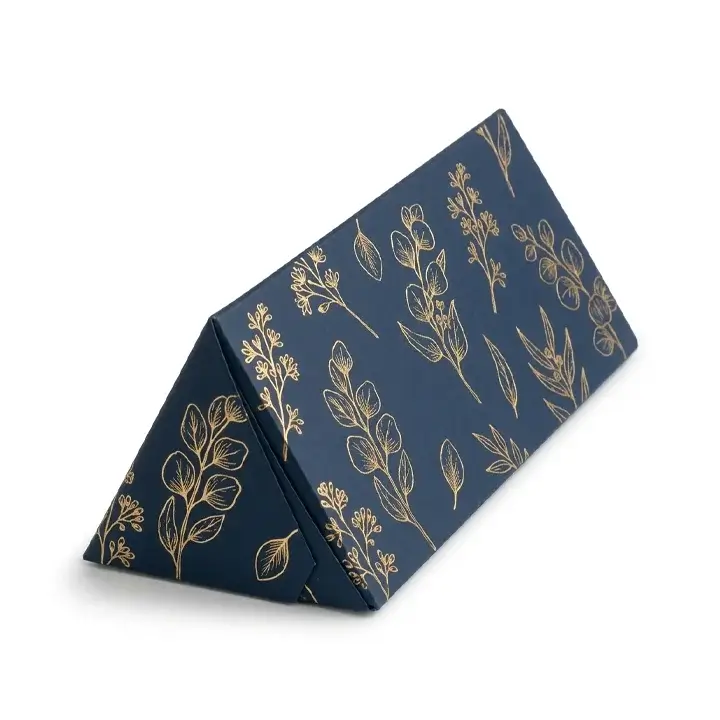 Triangular box for unique product display